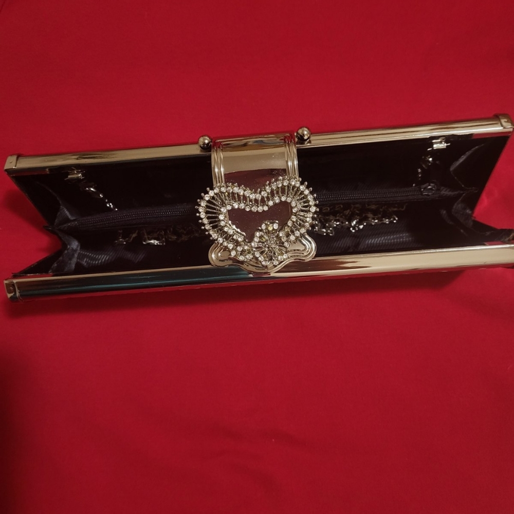 Gold Clutch - Picture 3 of 3